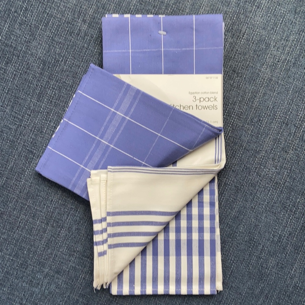 Set of kitchen towels